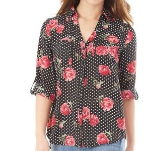 IZ Byer Roll-tab button collared floral top